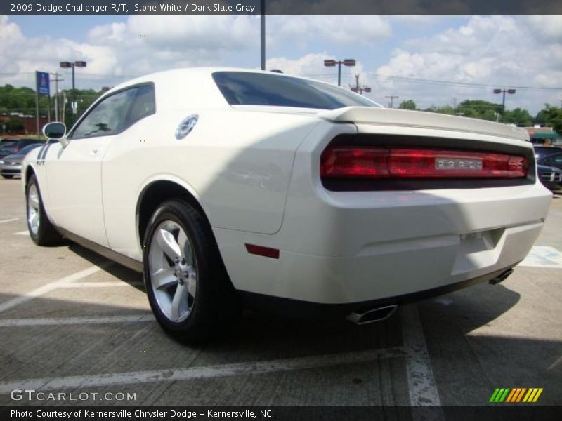 Stone White / Dark Slate Gray 2009 Dodge Challenger R/T