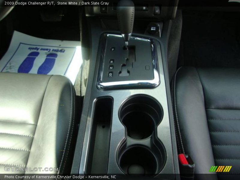 Stone White / Dark Slate Gray 2009 Dodge Challenger R/T