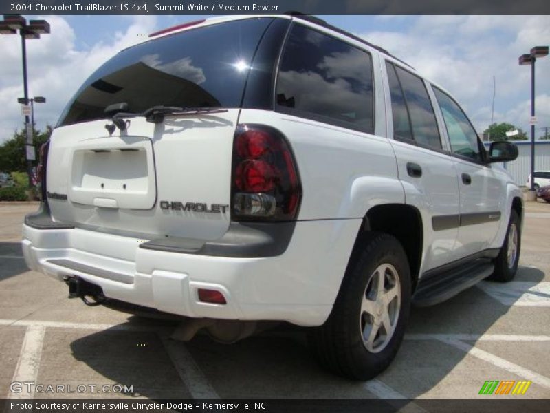 Summit White / Medium Pewter 2004 Chevrolet TrailBlazer LS 4x4