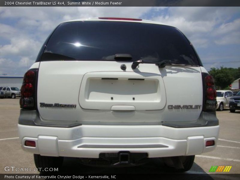 Summit White / Medium Pewter 2004 Chevrolet TrailBlazer LS 4x4