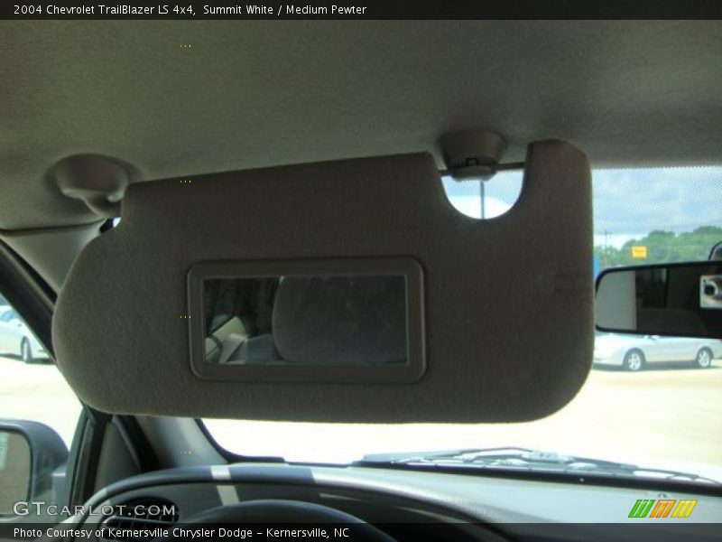 Summit White / Medium Pewter 2004 Chevrolet TrailBlazer LS 4x4
