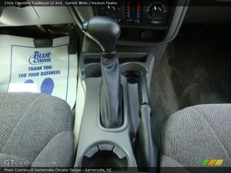 Summit White / Medium Pewter 2004 Chevrolet TrailBlazer LS 4x4