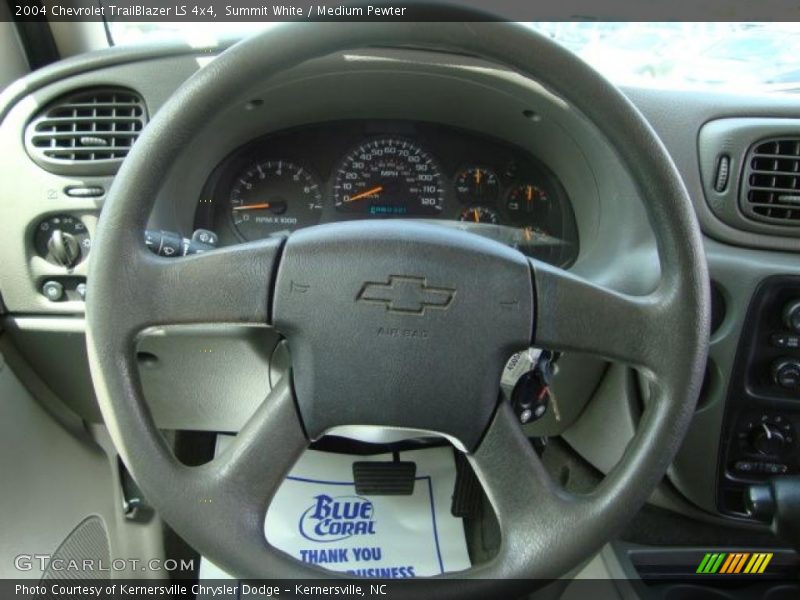 Summit White / Medium Pewter 2004 Chevrolet TrailBlazer LS 4x4