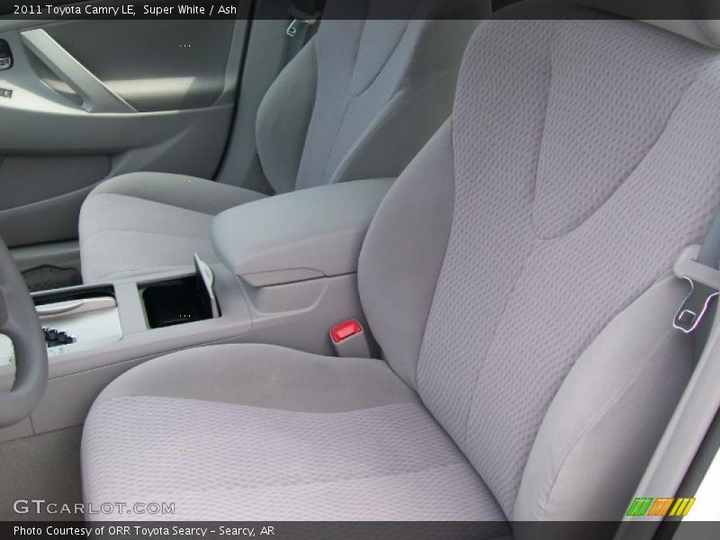 Super White / Ash 2011 Toyota Camry LE