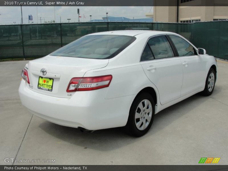 Super White / Ash Gray 2010 Toyota Camry LE