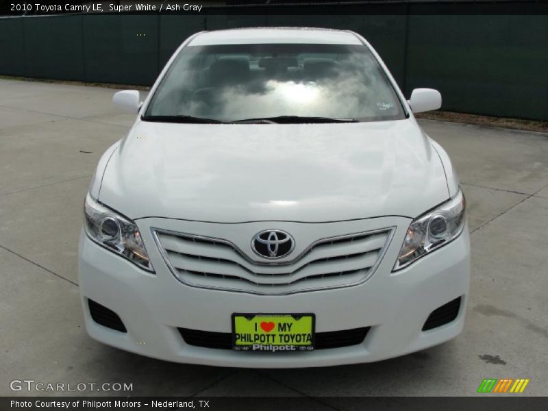 Super White / Ash Gray 2010 Toyota Camry LE