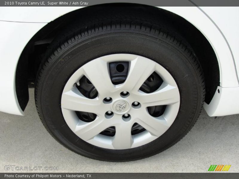 Super White / Ash Gray 2010 Toyota Camry LE
