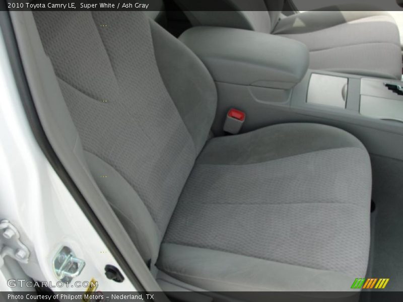 Super White / Ash Gray 2010 Toyota Camry LE