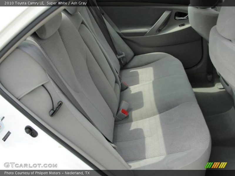 Super White / Ash Gray 2010 Toyota Camry LE