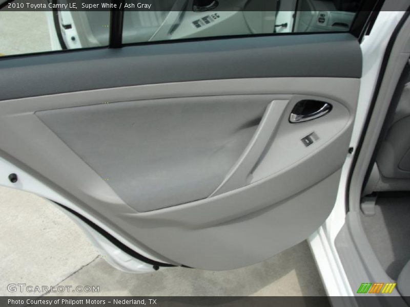 Super White / Ash Gray 2010 Toyota Camry LE