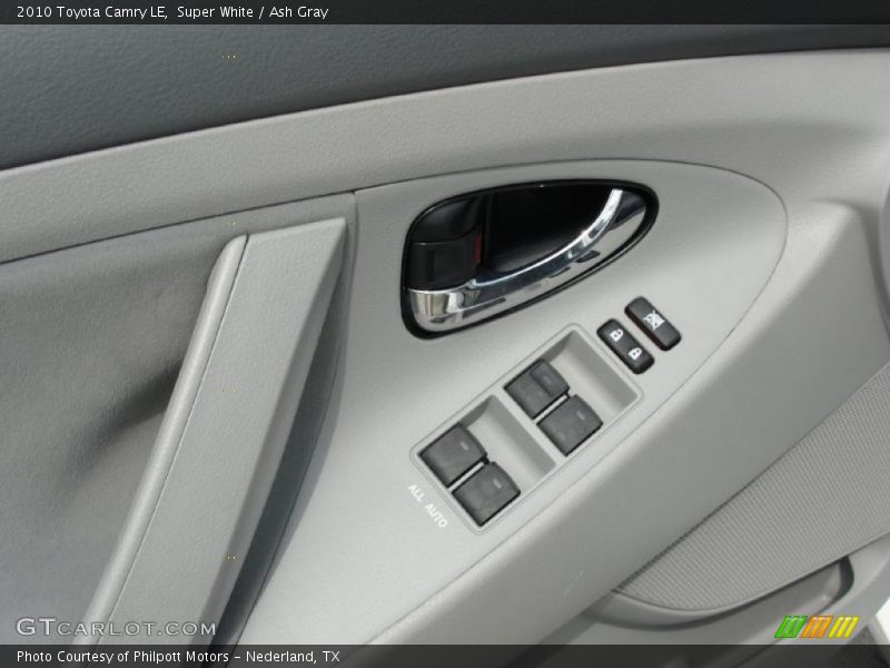 Super White / Ash Gray 2010 Toyota Camry LE