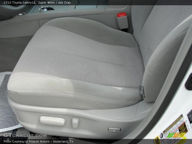 Super White / Ash Gray 2010 Toyota Camry LE