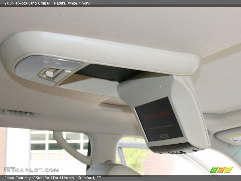 Natural White / Ivory 2006 Toyota Land Cruiser