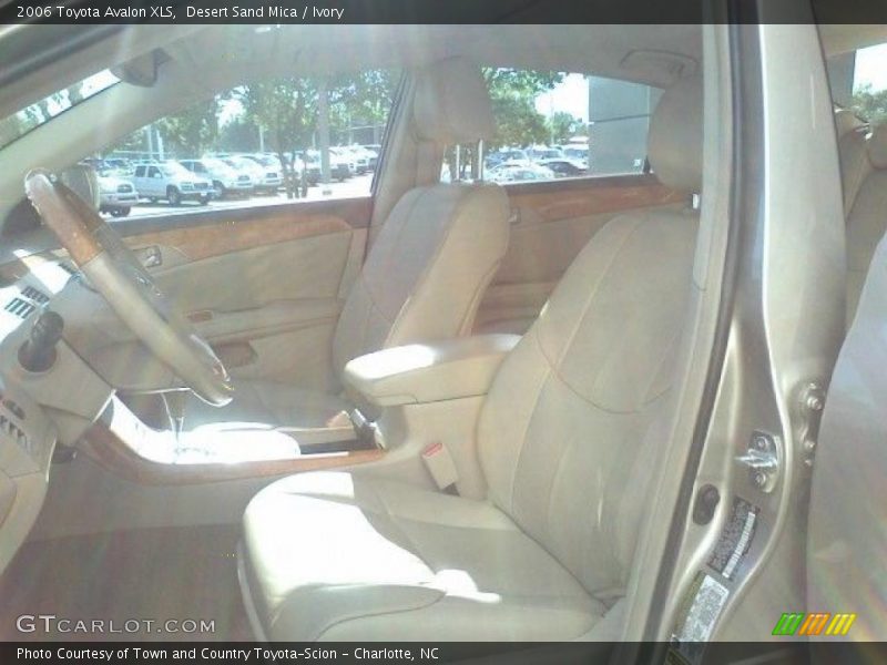 Desert Sand Mica / Ivory 2006 Toyota Avalon XLS