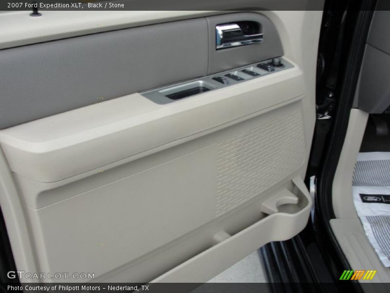 Black / Stone 2007 Ford Expedition XLT