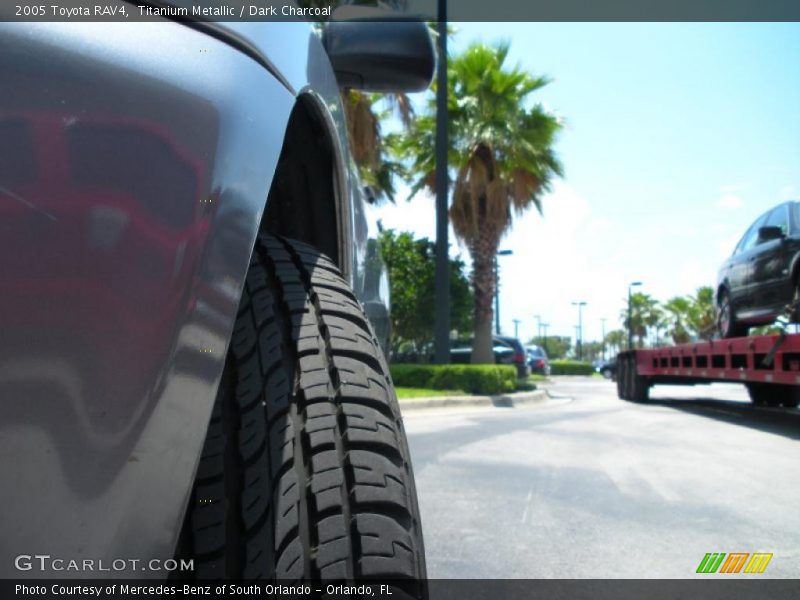 Titanium Metallic / Dark Charcoal 2005 Toyota RAV4