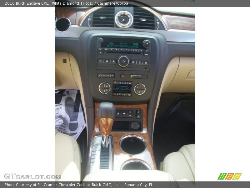 White Diamond Tricoat / Cashmere/Cocoa 2010 Buick Enclave CXL