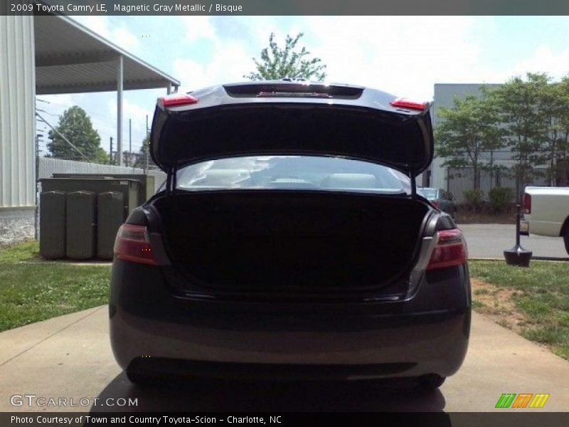 Magnetic Gray Metallic / Bisque 2009 Toyota Camry LE