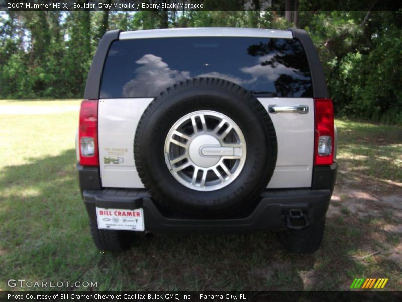 Boulder Gray Metallic / Ebony Black/Morocco 2007 Hummer H3 X
