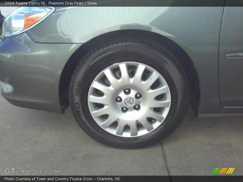 Phantom Gray Pearl / Stone 2004 Toyota Camry SE