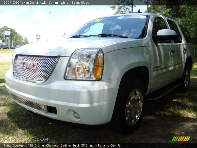 Summit White / Ebony Black 2007 GMC Yukon Denali AWD