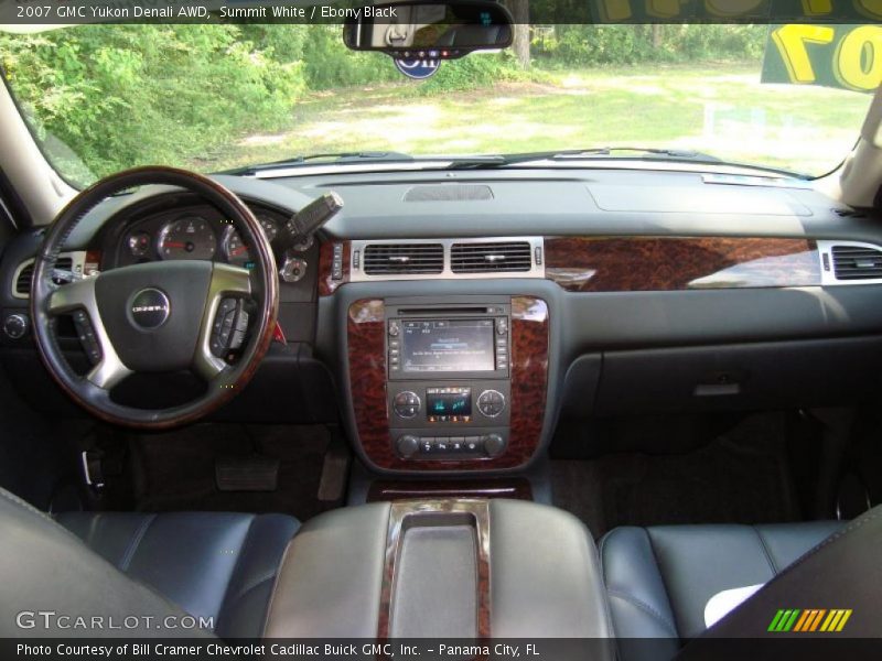 Summit White / Ebony Black 2007 GMC Yukon Denali AWD