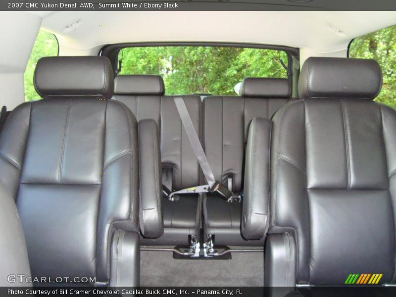 Summit White / Ebony Black 2007 GMC Yukon Denali AWD