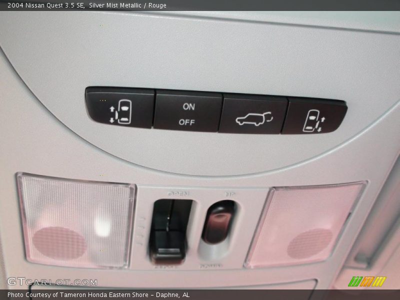Silver Mist Metallic / Rouge 2004 Nissan Quest 3.5 SE