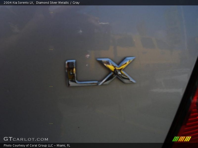Diamond Silver Metallic / Gray 2004 Kia Sorento LX