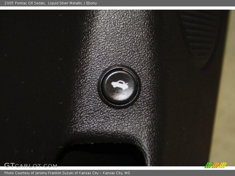 Liquid Silver Metallic / Ebony 2005 Pontiac G6 Sedan
