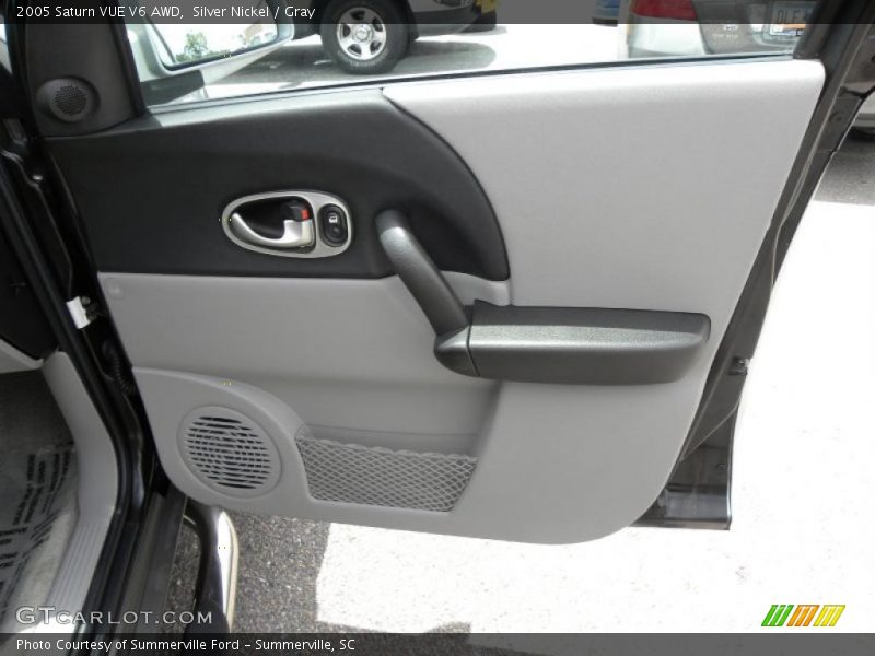 Silver Nickel / Gray 2005 Saturn VUE V6 AWD