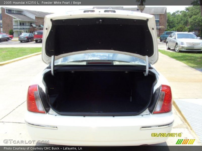 Powder White Pearl / Beige 2005 Hyundai XG350 L