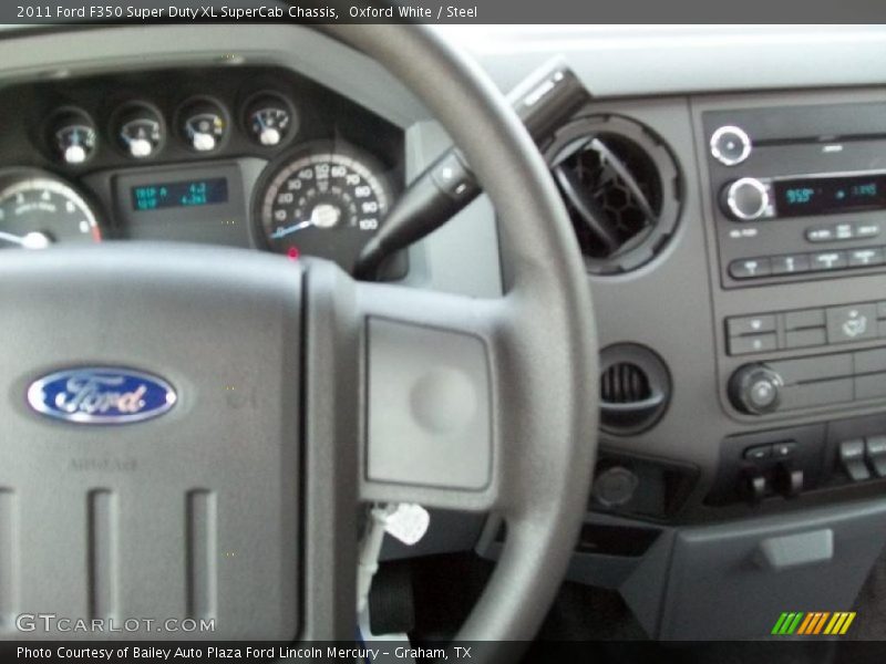 Oxford White / Steel 2011 Ford F350 Super Duty XL SuperCab Chassis