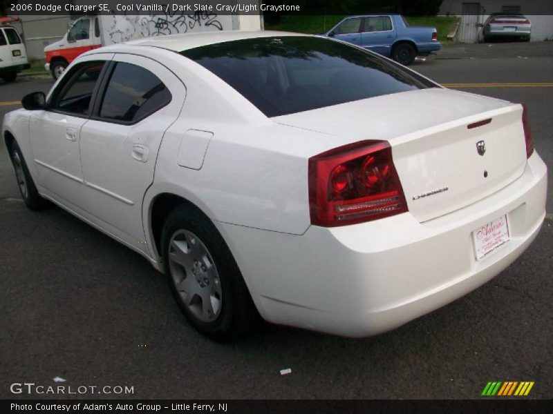 Cool Vanilla / Dark Slate Gray/Light Graystone 2006 Dodge Charger SE