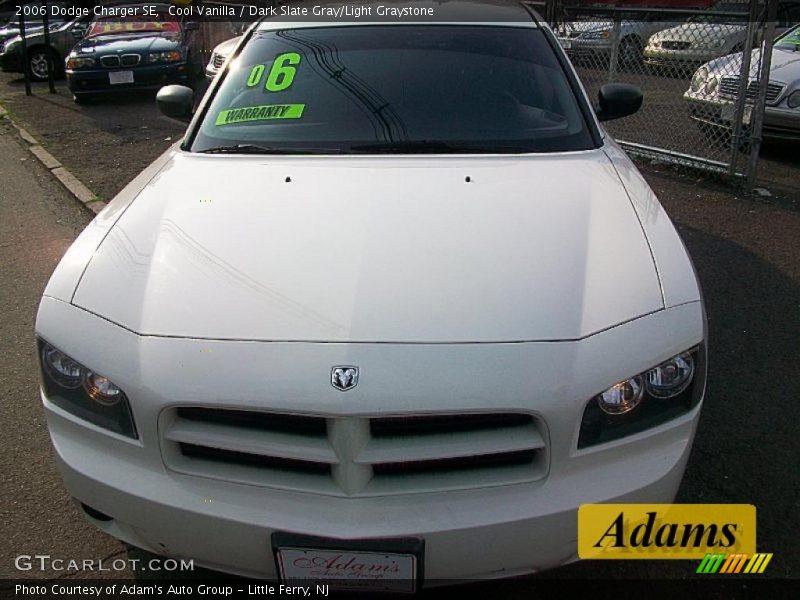 Cool Vanilla / Dark Slate Gray/Light Graystone 2006 Dodge Charger SE