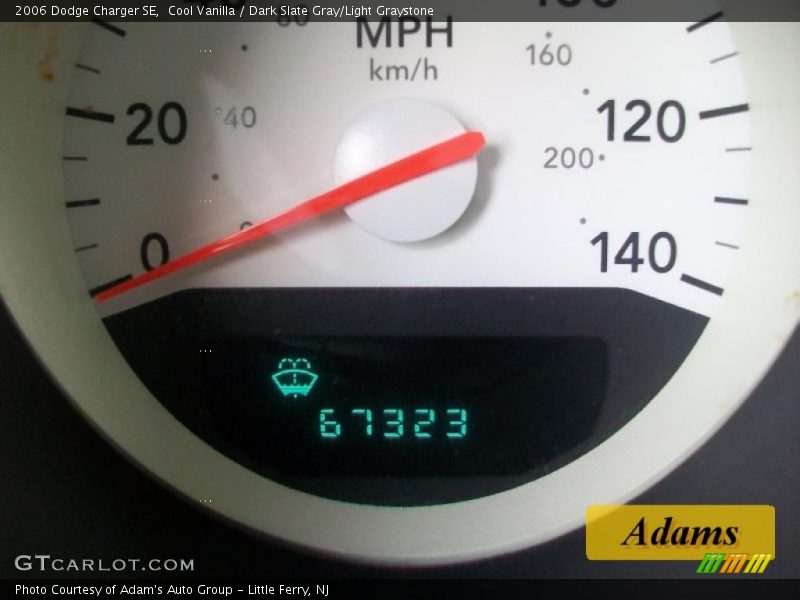 Cool Vanilla / Dark Slate Gray/Light Graystone 2006 Dodge Charger SE