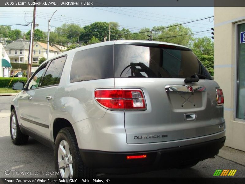 Quicksilver / Black 2009 Saturn Outlook XE AWD