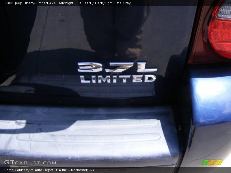 Midnight Blue Pearl / Dark/Light Slate Gray 2006 Jeep Liberty Limited 4x4