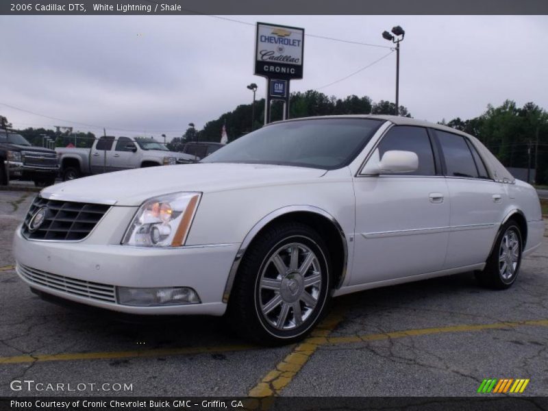 White Lightning / Shale 2006 Cadillac DTS