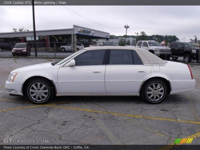 White Lightning / Shale 2006 Cadillac DTS