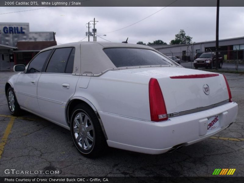 White Lightning / Shale 2006 Cadillac DTS