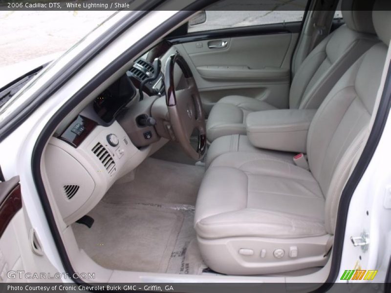White Lightning / Shale 2006 Cadillac DTS