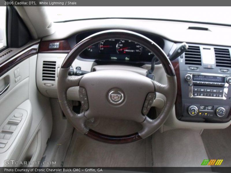 White Lightning / Shale 2006 Cadillac DTS