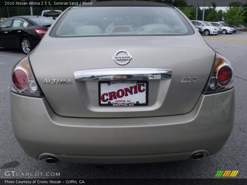 Sonoran Sand / Blond 2010 Nissan Altima 2.5 S