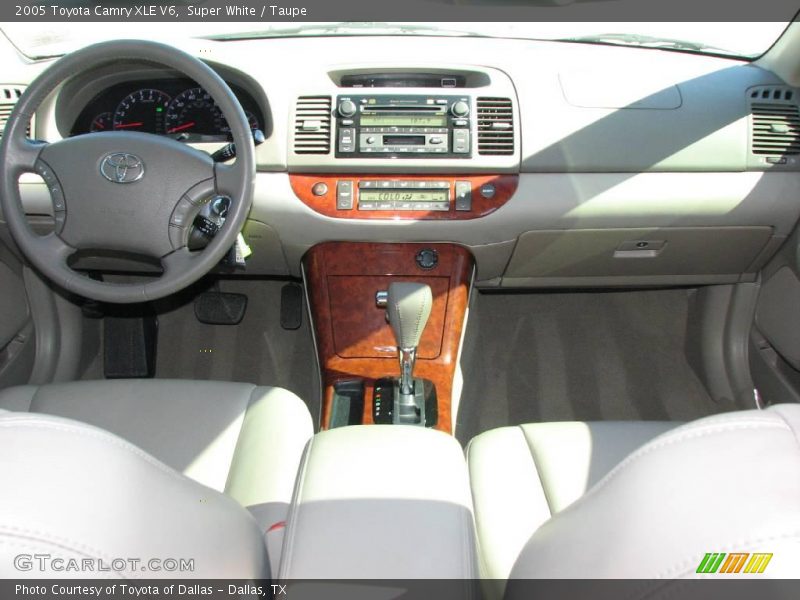Super White / Taupe 2005 Toyota Camry XLE V6
