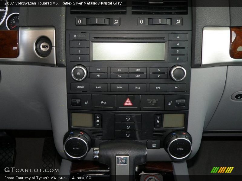 Reflex Silver Metallic / Kristal Grey 2007 Volkswagen Touareg V6