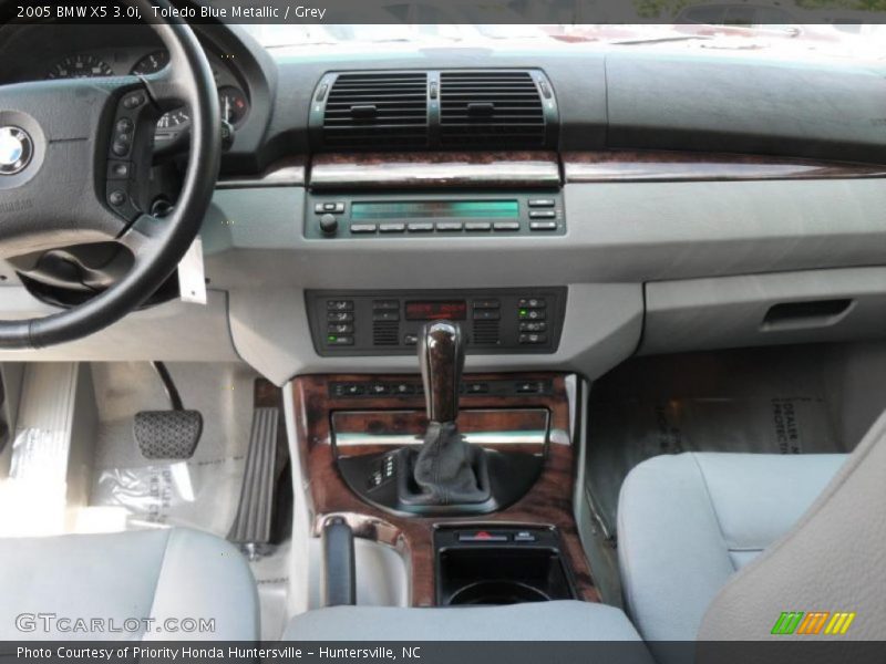 Toledo Blue Metallic / Grey 2005 BMW X5 3.0i