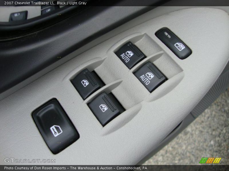 Black / Light Gray 2007 Chevrolet TrailBlazer LS