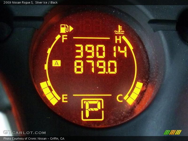 Silver Ice / Black 2009 Nissan Rogue S