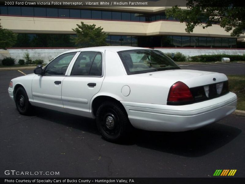 Vibrant White / Medium Parchment 2003 Ford Crown Victoria Police Interceptor